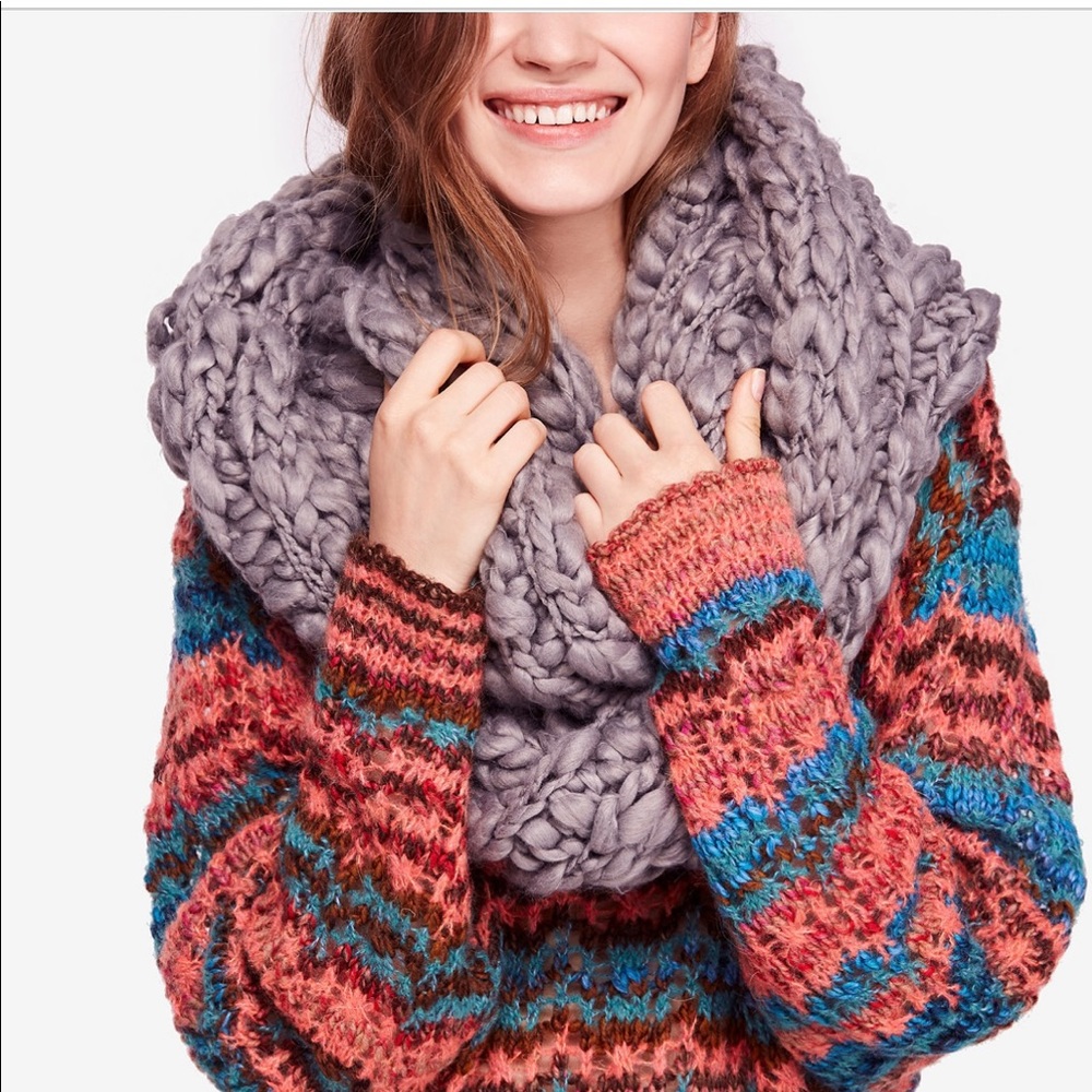 FREE PEOPLE DREAMLAND CHUNKY-KNIT INFINITY SCARF
